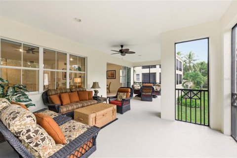 Condo in Naples, Florida, 3 bedrooms  № 2218189 - photo 12