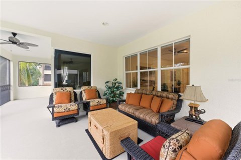 Condo in Naples, Florida, 3 bedrooms  № 2218189 - photo 13