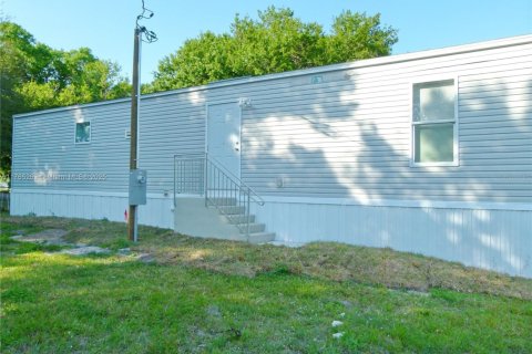 Casa en venta en Okeechobee, Florida, 2 dormitorios, 62.43 m2 № 1693194 - foto 6