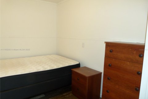 Casa en venta en Okeechobee, Florida, 2 dormitorios, 62.43 m2 № 1693194 - foto 19