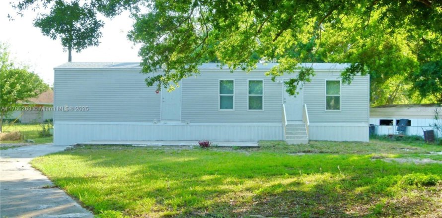 Casa en Okeechobee, Florida 2 dormitorios, 62.43 m2 № 1693194