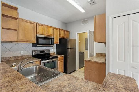 Apartamento en alquiler en Orlando, Florida, 3 dormitorios, 119.38 m2 № 1915929 - foto 12