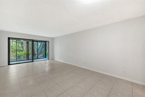 Copropriété à vendre à Sarasota, Floride: 1 chambre, 67.91 m2 № 2166089 - photo 9