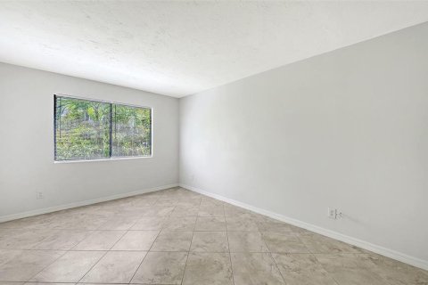 Copropriété à vendre à Sarasota, Floride: 1 chambre, 67.91 m2 № 2166089 - photo 17