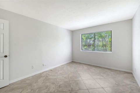 Copropriété à vendre à Sarasota, Floride: 1 chambre, 67.91 m2 № 2166089 - photo 18