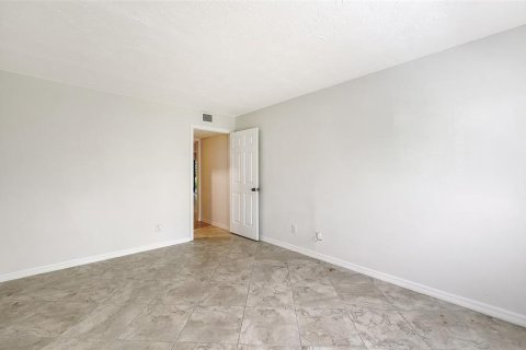 Copropriété à vendre à Sarasota, Floride: 1 chambre, 67.91 m2 № 2166089 - photo 19