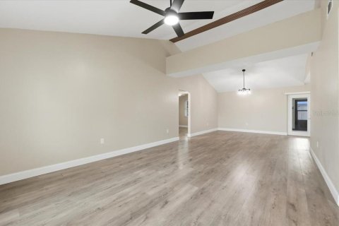 Villa ou maison à vendre à Lakeland, Floride: 3 chambres, 132.29 m2 № 2148399 - photo 9