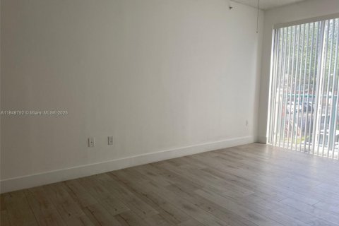 Condominio en alquiler en Fort Lauderdale, Florida, 1 dormitorio, 81.57 m2 № 1890575 - foto 4