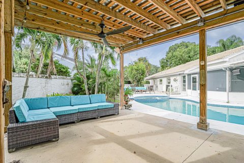 Casa en venta en Palm City, Florida, 3 dormitorios, 166.85 m2 № 2385353 - foto 29