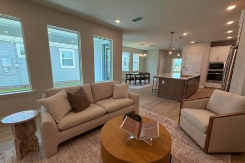 Casa en venta en Orlando, Florida, 4 dormitorios, 219.71 m2 № 2203407 - foto 10