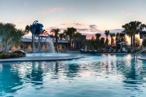 Casa en venta en Orlando, Florida, 4 dormitorios, 219.71 m2 № 2203407 - foto 18