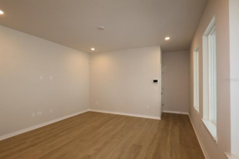 Casa en venta en Orlando, Florida, 4 dormitorios, 219.71 m2 № 2203407 - foto 11