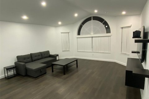 Купить кондоминиум в Киссимми, Флорида 6 комнат, 126.07м2, № 1555592 - фото 5