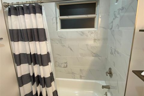 Купить кондоминиум в Киссимми, Флорида 6 комнат, 126.07м2, № 1555592 - фото 15