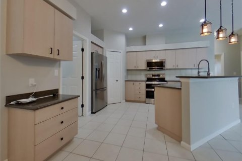 House in Sarasota, Florida 4 bedrooms, 217.21 sq.m. № 2111930 - photo 6