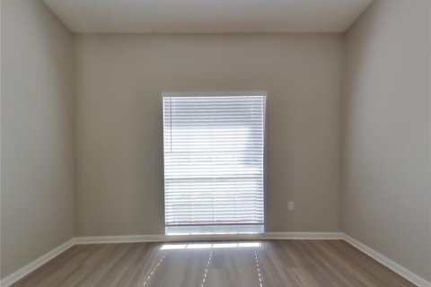 House in Sarasota, Florida 4 bedrooms, 217.21 sq.m. № 2111930 - photo 4