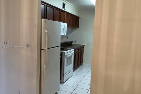 Condominio en venta en Lauderhill, Florida, 2 dormitorios, 106.84 m2 № 1951352 - foto 29