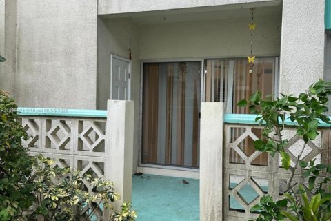 Condominio en venta en Lauderhill, Florida, 2 dormitorios, 106.84 m2 № 1951352 - foto 26