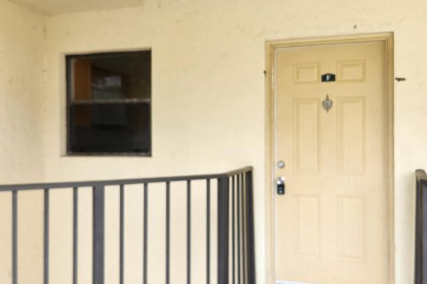 Condo à West Palm Beach, Floride, 3 chambres  № 2398084
