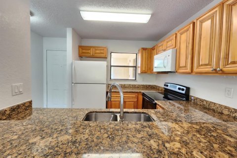 Copropriété à louer à West Palm Beach, Floride: 3 chambres, 102.19 m2 № 2398084 - photo 8