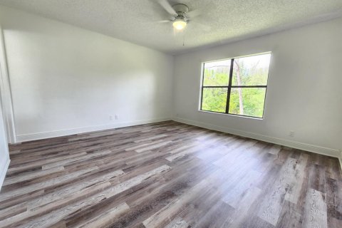 Copropriété à louer à West Palm Beach, Floride: 3 chambres, 102.19 m2 № 2398084 - photo 23