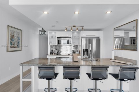 Купить кондоминиум в Майами, Флорида 2 спальни, 121.7м2, № 1958038 - фото 6