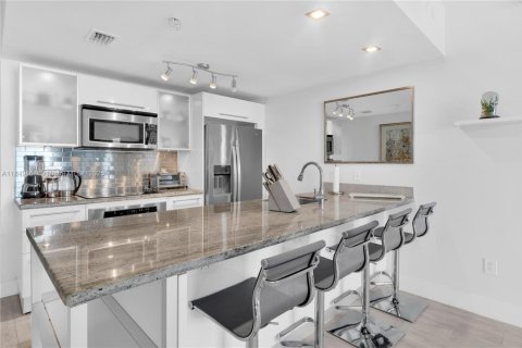 Купить кондоминиум в Майами, Флорида 2 спальни, 121.7м2, № 1958038 - фото 3