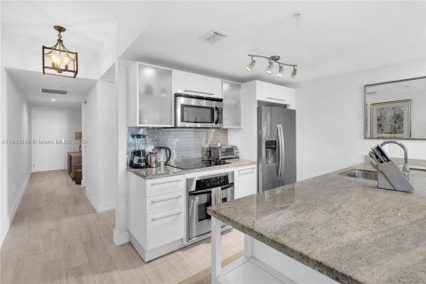 Купить кондоминиум в Майами, Флорида 2 спальни, 121.7м2, № 1958038 - фото 4