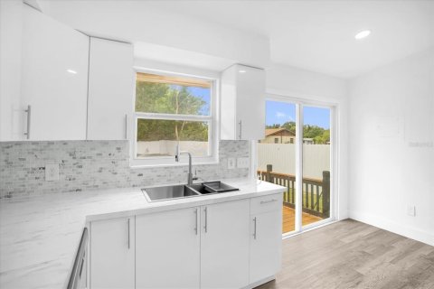 Casa en alquiler en Winter Haven, Florida, 3 dormitorios, 104.05 m2 № 2148715 - foto 6