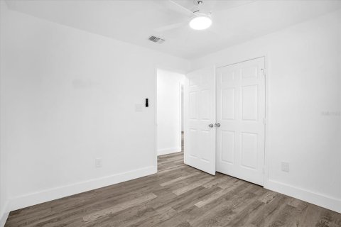 Casa en alquiler en Winter Haven, Florida, 3 dormitorios, 104.05 m2 № 2148715 - foto 9
