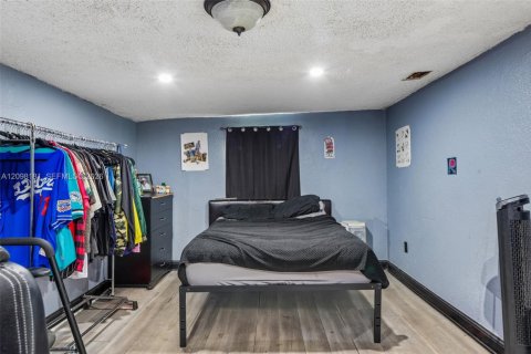 Casa en venta en Miami Gardens, Florida, 3 dormitorios, 159.61 m2 № 2394969 - foto 17