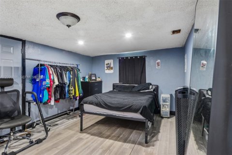 Casa en venta en Miami Gardens, Florida, 3 dormitorios, 159.61 m2 № 2394969 - foto 16