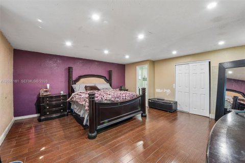 Casa en venta en Miami Gardens, Florida, 3 dormitorios, 159.61 m2 № 2394969 - foto 27
