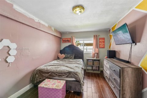 Casa en venta en Miami Gardens, Florida, 3 dormitorios, 159.61 m2 № 2394969 - foto 23