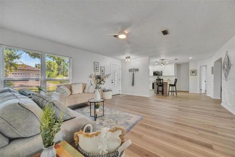 Casa en alquiler en Apollo Beach, Florida, 3 dormitorios, 151.71 m2 № 2277298 - foto 7