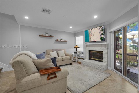 Touwnhouse à vendre à Coral Springs, Floride: 3 chambres, 136.75 m2 № 2402625 - photo 8
