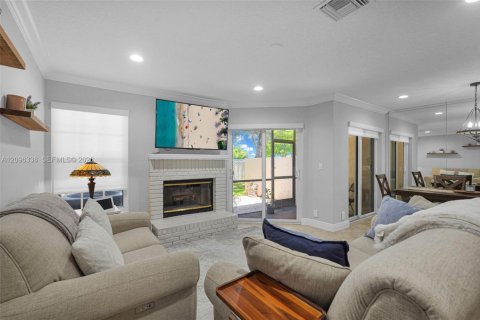 Touwnhouse à vendre à Coral Springs, Floride: 3 chambres, 136.75 m2 № 2402625 - photo 6