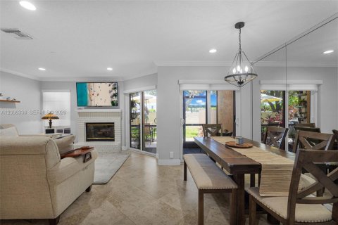 Touwnhouse à vendre à Coral Springs, Floride: 3 chambres, 136.75 m2 № 2402625 - photo 12