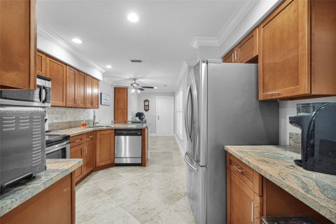 Touwnhouse à vendre à Coral Springs, Floride: 3 chambres, 136.75 m2 № 2402625 - photo 19