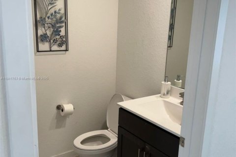 House in Homestead, Florida 3 bedrooms, 132.66 sq.m. № 1834458 - photo 6