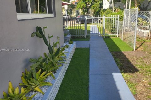 Propiedad comercial en Hollywood, Florida 196.95 m2 № 2010411