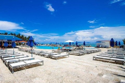 Copropriété à vendre à Sunny Isles Beach, Floride: 38.09 m2 № 1860769 - photo 4