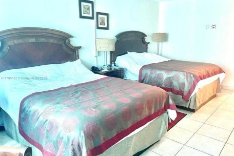 Copropriété à vendre à Sunny Isles Beach, Floride: 38.09 m2 № 1860769 - photo 6