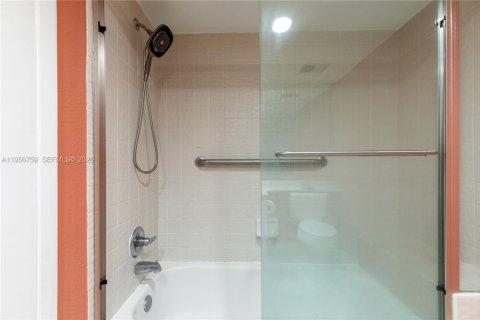 Adosado en alquiler en Plantation, Florida, 3 dormitorios, 142.7 m2 № 2011786 - foto 29