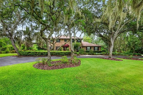 House in Tavares, Florida 4 bedrooms, 347.83 sq.m. № 2279914 - photo 4