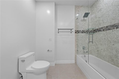 Adosado en venta en Davenport, Florida, 3 dormitorios, 211.91 m2 № 2198646 - foto 30