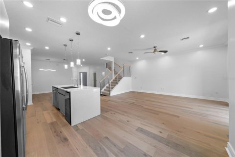 Adosado en venta en Davenport, Florida, 3 dormitorios, 211.91 m2 № 2198646 - foto 10
