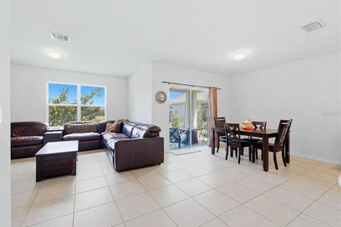 Villa ou maison à vendre à Punta Gorda, Floride: 4 chambres, 171.5 m2 № 2204281 - photo 4