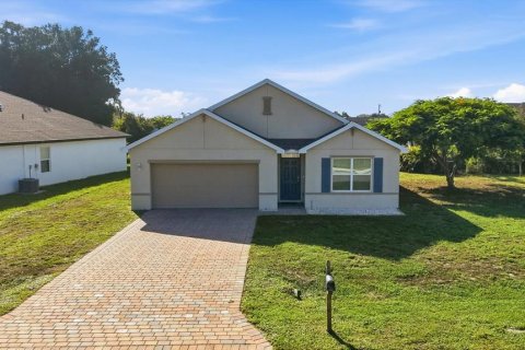 Villa ou maison à vendre à Punta Gorda, Floride: 4 chambres, 171.5 m2 № 2204281 - photo 30