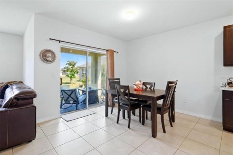 Villa ou maison à vendre à Punta Gorda, Floride: 4 chambres, 171.5 m2 № 2204281 - photo 9